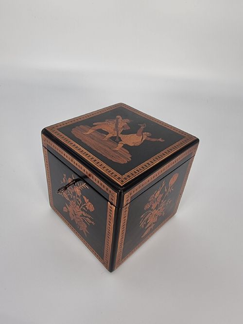 A MID 19TH CENTURY ITALIAN GRAND TOUR SORRENTO MARQUETRY BOX CIRCA 1860 - ADDITIONAL PHOTO 24