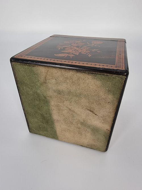 A MID 19TH CENTURY ITALIAN GRAND TOUR SORRENTO MARQUETRY BOX CIRCA 1860 - ADDITIONAL PHOTO 26
