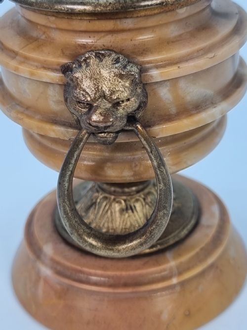 A FRENCH GILT BRONZE AND MARBLE INKWELL CIRCA 1870 - ADDITIONAL PHOTO 12