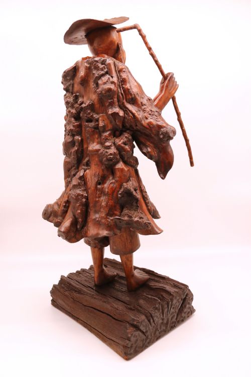 CHINESE BURR ROOT WOOD CARVING OF A SCHOLAR CIRCA 1870 - ADDITIONAL PHOTO 4