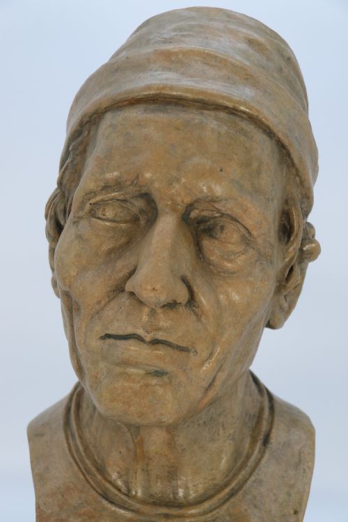A LARGE 19TH CENTURY SIMULATED STONE PLASTER BUST OF A MEDIEVAL GENTLEMAN - ADDITIONAL PHOTO 15