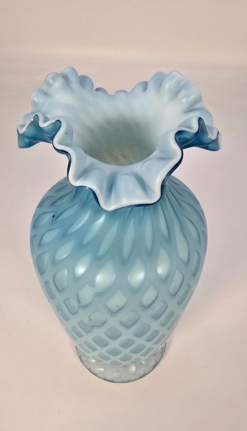 A LARGE VICTORIAN BLUE SATIN GLASS VASE ENGLISH CIRCA 1880 - ADDITIONAL PHOTO 6