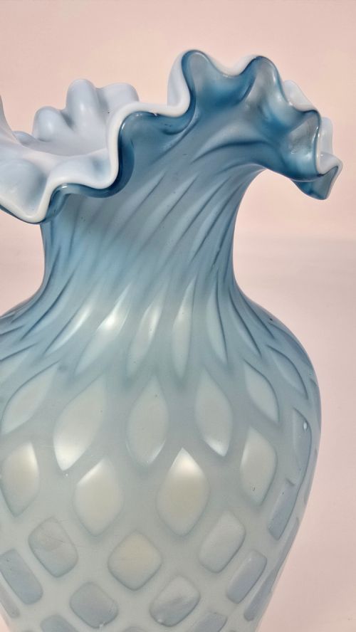 A LARGE VICTORIAN BLUE SATIN GLASS VASE ENGLISH CIRCA 1880 - ADDITIONAL PHOTO 10