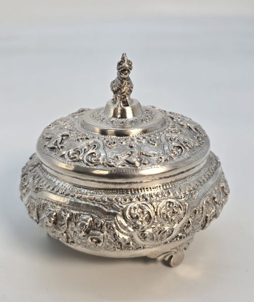 A SUPERB RAJ PERIOD INDIAN SILVER JAR AND COVER - ADDITIONAL PHOTO 8