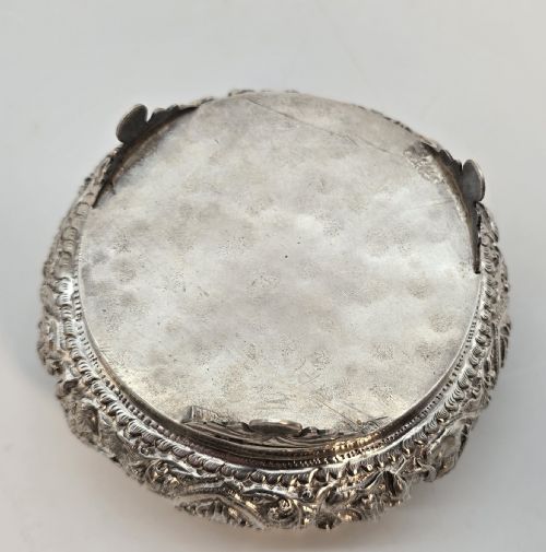 A SUPERB RAJ PERIOD INDIAN SILVER JAR AND COVER - ADDITIONAL PHOTO 13