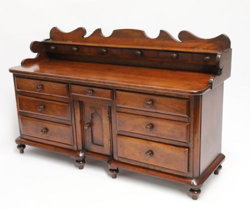 MINIATURE MAHOGANY DRESSER BASE ENGLISH CIRCA 1850 - ADDITIONAL PHOTO 2