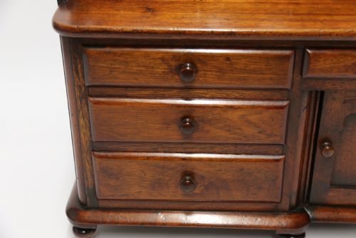 MINIATURE MAHOGANY DRESSER BASE ENGLISH CIRCA 1850 - ADDITIONAL PHOTO 17