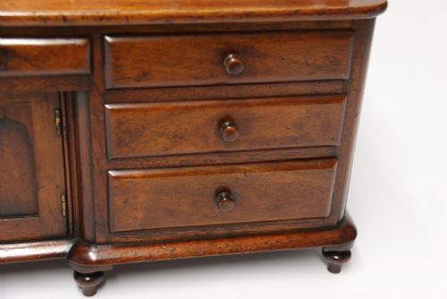 MINIATURE MAHOGANY DRESSER BASE ENGLISH CIRCA 1850 - ADDITIONAL PHOTO 19