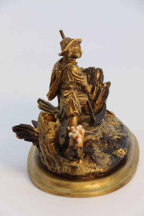 A FRENCH GILT BRONZE INKSTAND OF SMALL PROPORTIONS CIRCA 1860 - ADDITIONAL PHOTO 5
