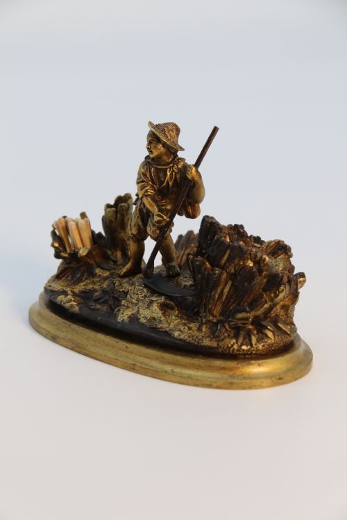 A FRENCH GILT BRONZE INKSTAND OF SMALL PROPORTIONS CIRCA 1860 - ADDITIONAL PHOTO 12