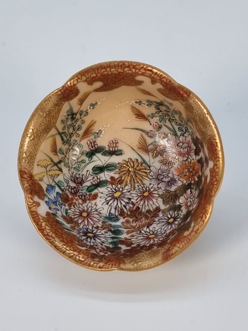 JAPANESE PORCELAIN KUTANI WARE MINIATURE BOWLS MEIJI PERIOD CIRCA 1880 - ADDITIONAL PHOTO 1