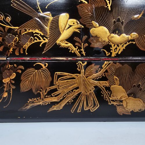 A LARGE 19TH CENTURY JAPANESE LACQUER WRITING BOX CIRCA 1880 - ADDITIONAL PHOTO 1