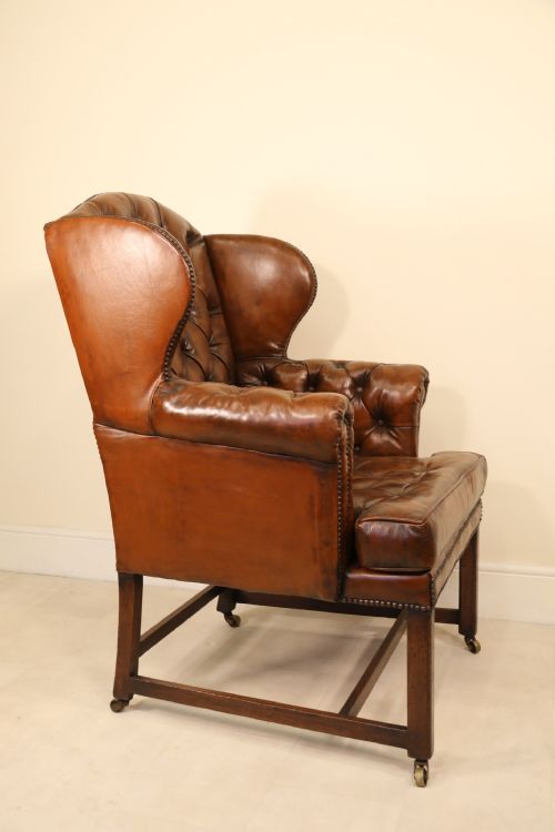 A GEORGE III LARGE WING BACKED ARMCHAIR CIRCA 1780 - ADDITIONAL PHOTO 2