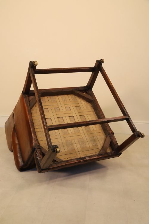 A GEORGE III LARGE WING BACKED ARMCHAIR CIRCA 1780 - ADDITIONAL PHOTO 16