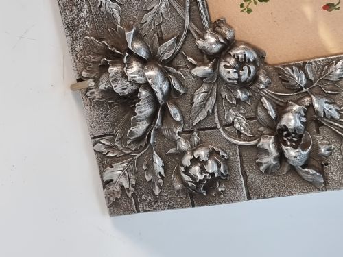A FRENCH AESTHETIC MOVEMENT PEWTER FRAME WITH A FLORAL WATERCOLOUR PAINTING - ADDITIONAL PHOTO 1