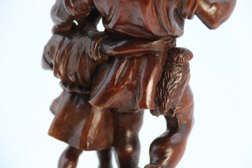 BLACK FOREST WALNUT CARVING OF WILLIAM TELL CIRCA 1900 - ADDITIONAL PHOTO 15