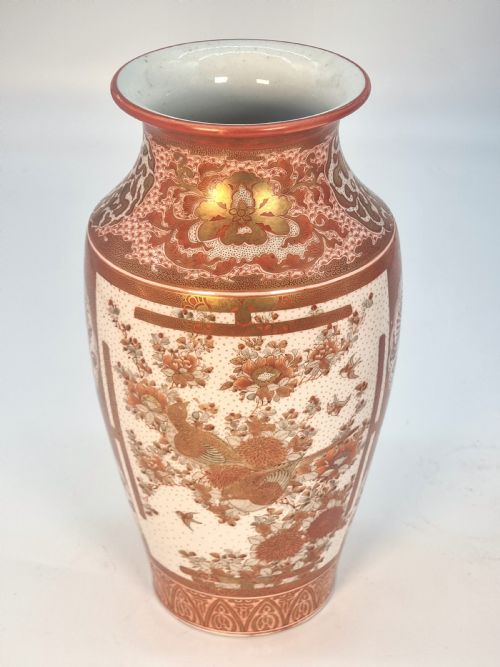 A LARGE PAIR OF JAPANESE KUTANI PORCELAIN VASES CIRCA 1890 - ADDITIONAL PHOTO 13