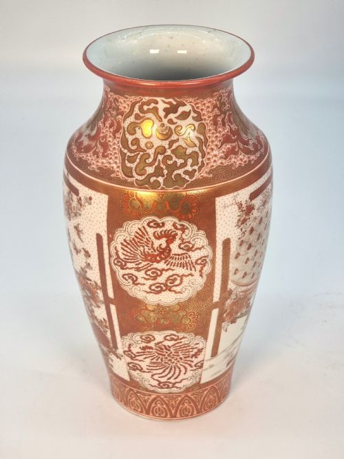 A LARGE PAIR OF JAPANESE KUTANI PORCELAIN VASES CIRCA 1890 - ADDITIONAL PHOTO 14