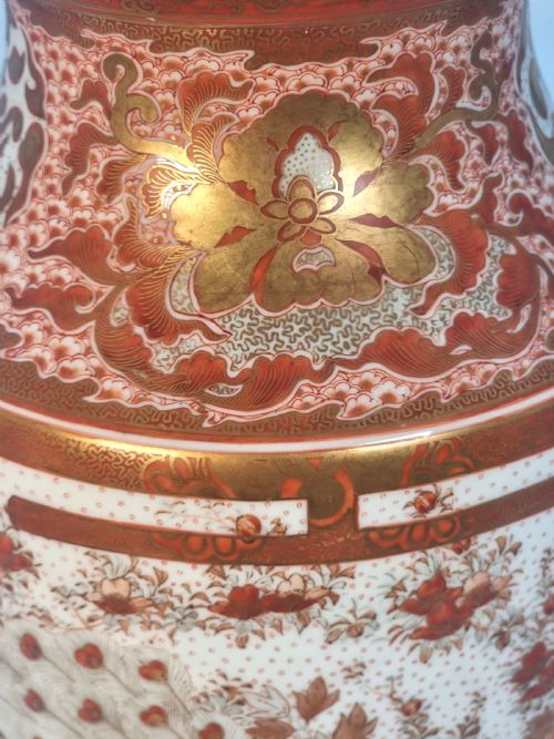 A LARGE PAIR OF JAPANESE KUTANI PORCELAIN VASES CIRCA 1890 - ADDITIONAL PHOTO 16