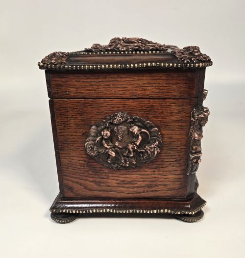 A FRENCH TEA CADDY BY TAHAN OF PARIS MADE FROM OAK CIRCA 1880 - ADDITIONAL PHOTO 6