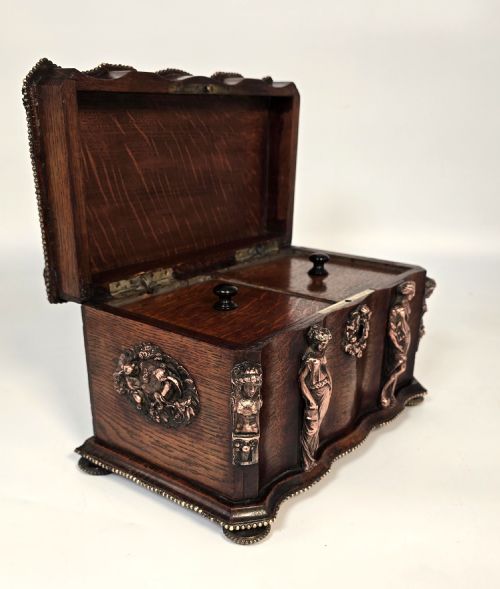 A FRENCH TEA CADDY BY TAHAN OF PARIS MADE FROM OAK CIRCA 1880 - ADDITIONAL PHOTO 14