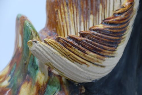 A CHINESE TANG DYNASTY STYLE SANCAI GLAZED POTTERY HORSE - ADDITIONAL PHOTO 23