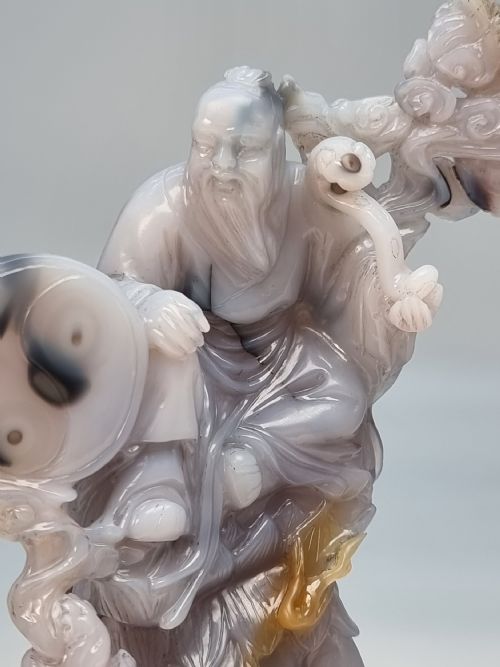 A CHINESE HAND CARVED AGATE HARDSTONE FIGURE GROUP CIRCA 1930 - ADDITIONAL PHOTO 13