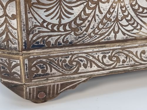 A MINDANAO SILVER INLAID BRONZE BETAL BOX MID TO LATE 19TH CENTURY - ADDITIONAL PHOTO 26