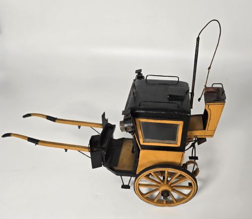 A SCALE MODEL OF A HANSON CAB FROM THE EARLY 19TH CENTURY - ADDITIONAL PHOTO 4