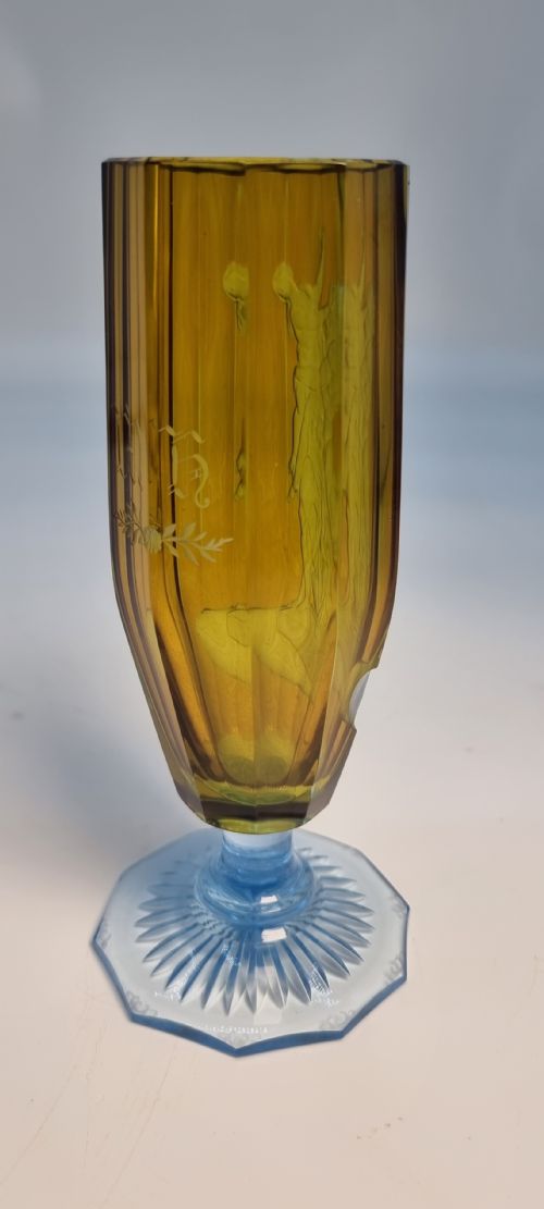 ENGLISH INTAGLIO ENGRAVED STEMMED GOBLET CIRCA 1880 - ADDITIONAL PHOTO 2
