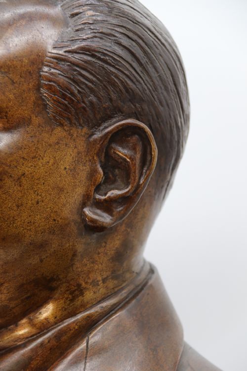 ANTIQUE BRONZE BUST OF A 1920S SOUTH AMERICAN MAN 63CM HIGH - ADDITIONAL PHOTO 16