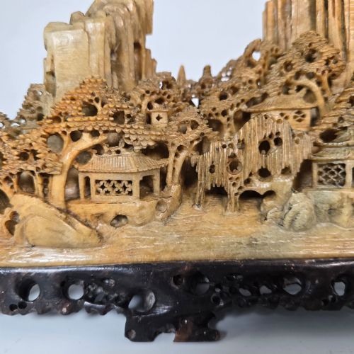 CHINESE SOAPSTONE SCULPTURE OF A CONTINUOUS WOODED LANDSCAPE - ADDITIONAL PHOTO 9
