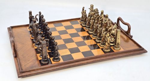 REVERSABLE CHESS BOARD AND SORRENTO WARE TRAY WITH BRONZE CHESS PIECES C1880 - ADDITIONAL PHOTO 2