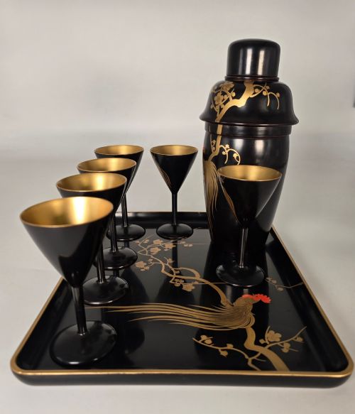 A RARE JAPANESE HAND PAINTED LACQUER COCKTAIL SET C1920 - ADDITIONAL PHOTO 2