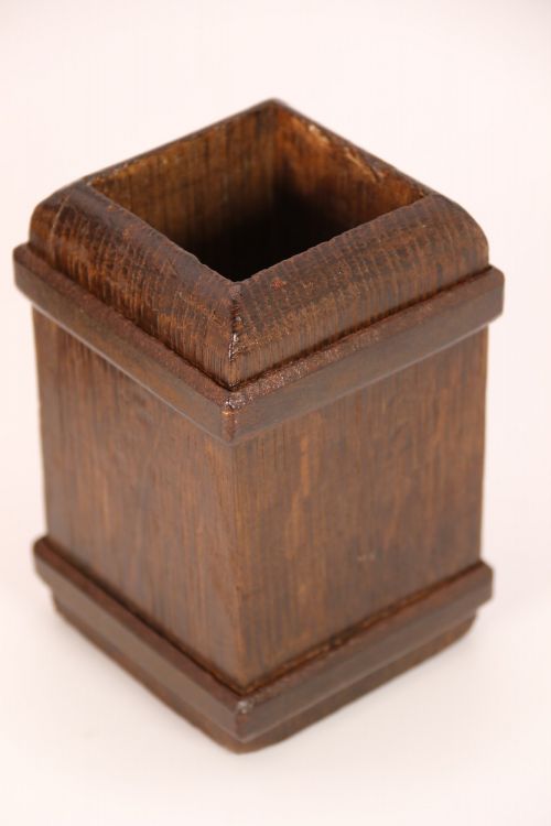 A 17TH18TH CENTURY ENGLISH APOTHECARYS OAK AND WROUGHT IRON MOUNTED CRUSHER - ADDITIONAL PHOTO 4