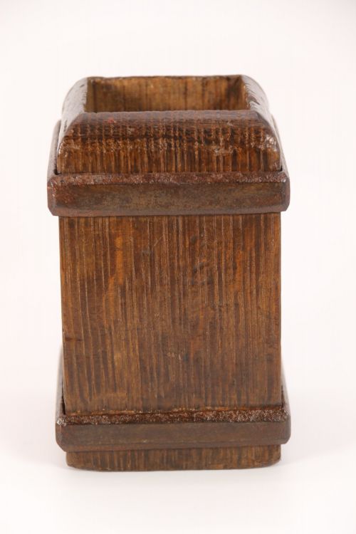 A 17TH18TH CENTURY ENGLISH APOTHECARYS OAK AND WROUGHT IRON MOUNTED CRUSHER - ADDITIONAL PHOTO 5