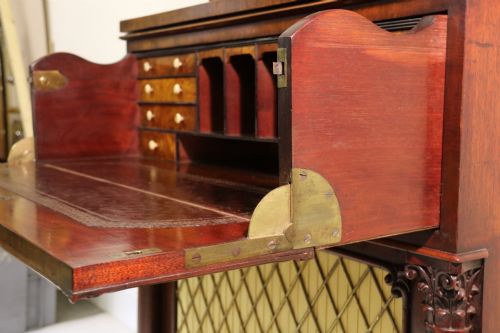 SMALL REGENCY PERIOD SECRETAIRE BOOKCASE FIGURED MAHOGANY BY GILLOWS OF LANCASTER C 1830 DATE ERA - ADDITIONAL PHOTO 4