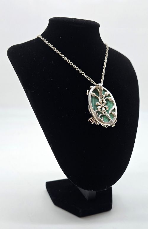 A PENDANT NECKLACE MADE FROM MALACHITE SILVER AND ENAMEL CIRCA 1950 - ADDITIONAL PHOTO 10