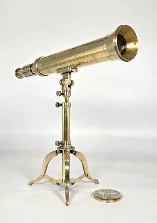 BRASS TELESCOPE WITH AN ORIGINAL FOLDING BRASS TRIPOD STAND ENGLISH CIRCA 1860 - ADDITIONAL PHOTO 5