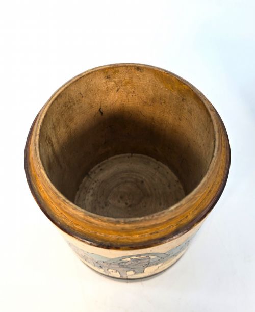 A PAIR OF TREEN RUSSIAN TOBACCO CONTAINERS WITH CARVED AND PAINTED DECORATION CIRCA 1890 - ADDITIONAL PHOTO 4