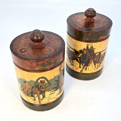 A PAIR OF TREEN RUSSIAN TOBACCO CONTAINERS WITH CARVED AND PAINTED DECORATION CIRCA 1890 - ADDITIONAL PHOTO 9