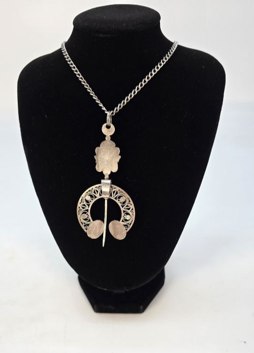 A FRENCH SILVER PENDANT AND CHAIN IN A OTTOMAN STYLE CIRCA 1880 - ADDITIONAL PHOTO 4