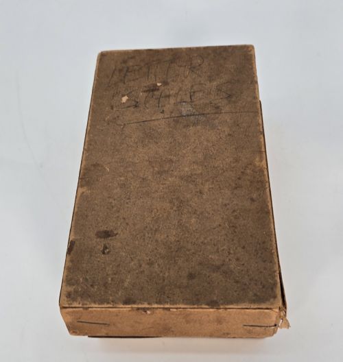 A STYLISH AND RARE SET OF BRASS POSTAL SCALES CIRCA 1910 - ADDITIONAL PHOTO 13