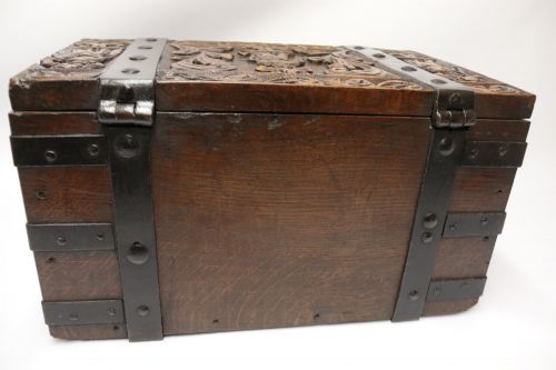 A SHIPS CARVED OAK AND STEEL BOUND STRONG BOX CIRCA 1840 - ADDITIONAL PHOTO 8