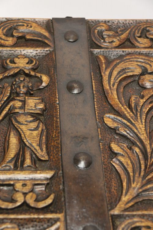 A SHIPS CARVED OAK AND STEEL BOUND STRONG BOX CIRCA 1840 - ADDITIONAL PHOTO 13
