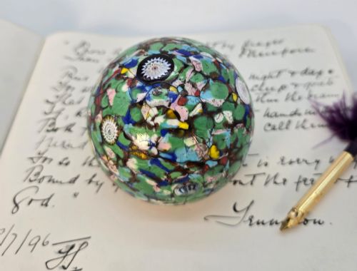 A RARE MURANO DATED GLASS PAPERWEIGHT - ADDITIONAL PHOTO 3