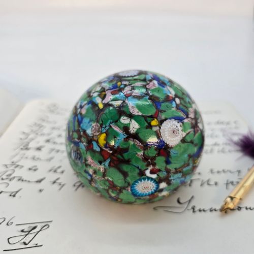 A RARE MURANO DATED GLASS PAPERWEIGHT - ADDITIONAL PHOTO 4