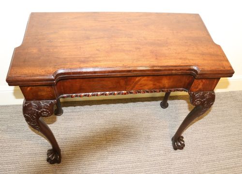 18TH CENTURY IRISH MAHOGANY CONCERTINA ACTION CARD TABLE CIRCA 1750 - ADDITIONAL PHOTO 1