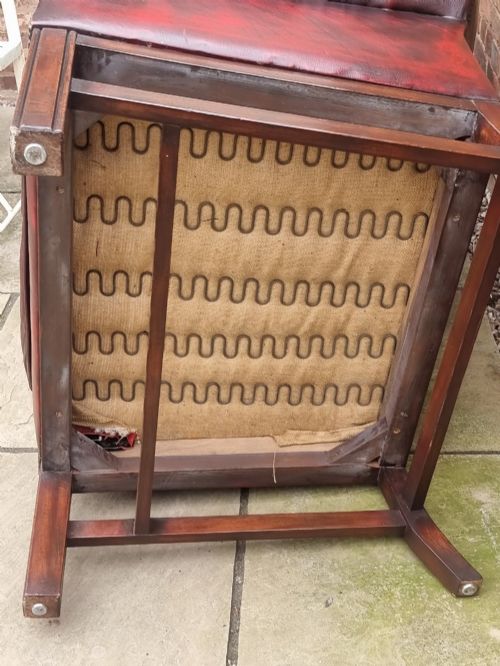 LARGE GEORGE III STYLE LEATHER WING ARMCHAIR C1930 - ADDITIONAL PHOTO 6