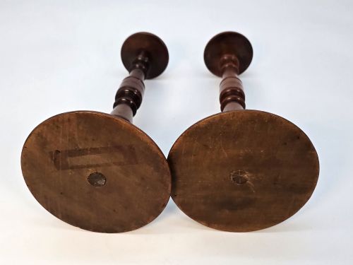 PAIR OF WIG STANDS ENGLISH CIRCA 1730 MADE FROM YEW WOOD - ADDITIONAL PHOTO 14